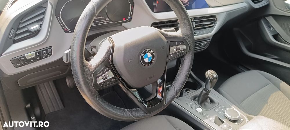 BMW Seria 1 118i Edition Metropolitan - 17