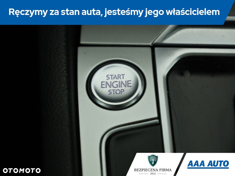 Volkswagen Passat - 16