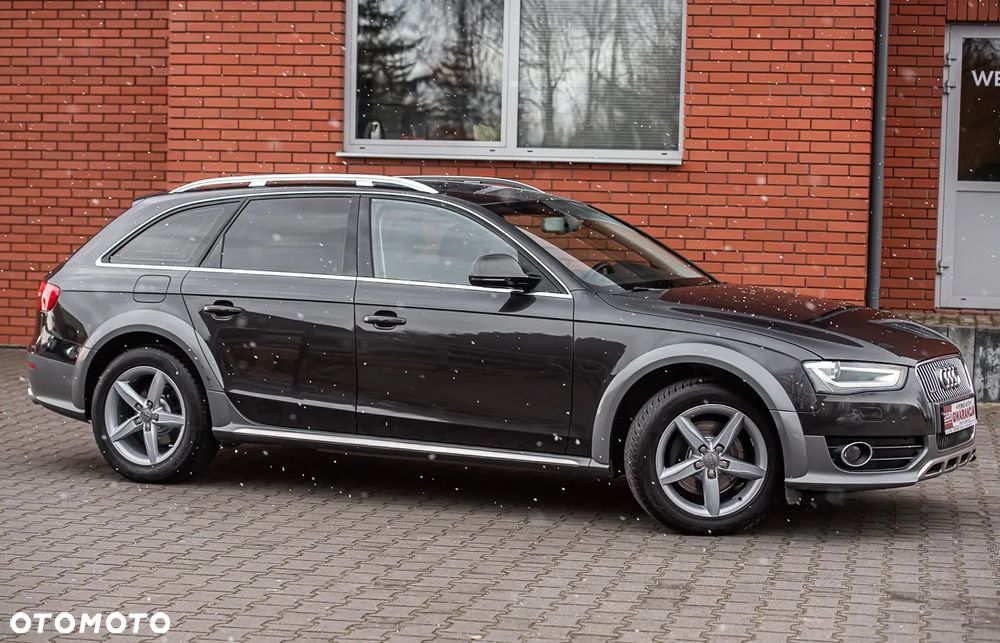 Audi A4 Allroad - 24