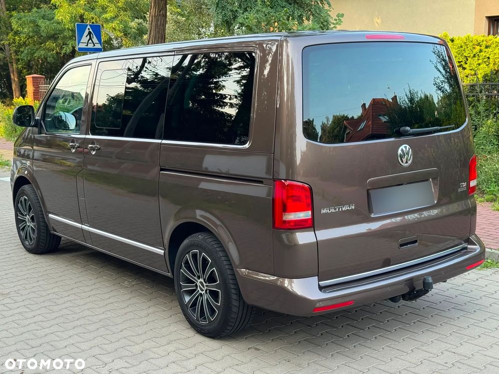 Volkswagen Multivan - 12