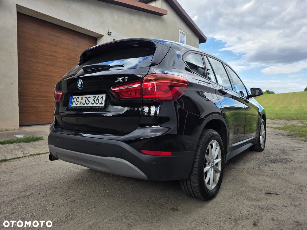 BMW X1 sDrive18i - 34