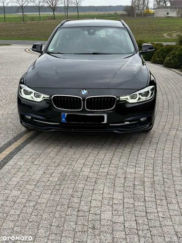 BMW Seria 3 320d Sport Line - 3
