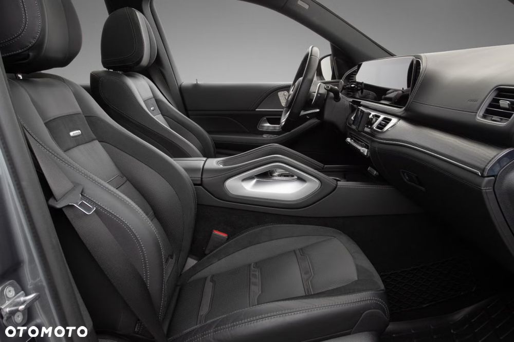 Mercedes-Benz GLS AMG 63 4Matic AMG Speedshift TCT 9G - 28