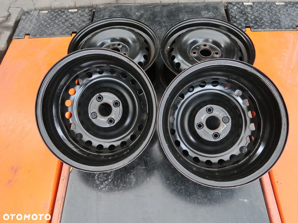 Felgi stalowe Hyundai I10 I20 Yaris Stonic  4x100 15'' - 6