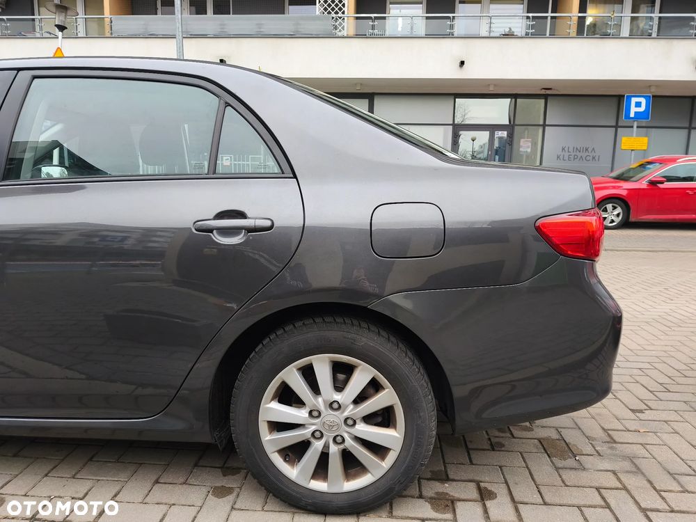 Toyota Corolla 1.6 2010 - 11