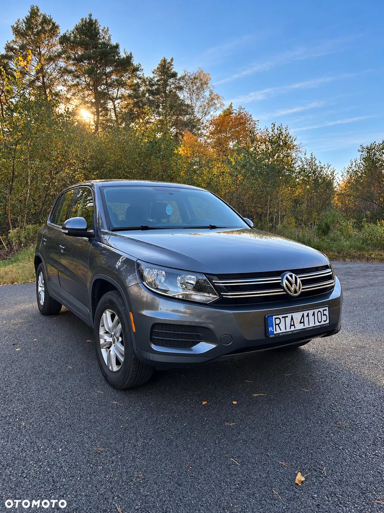 Volkswagen Tiguan - 1