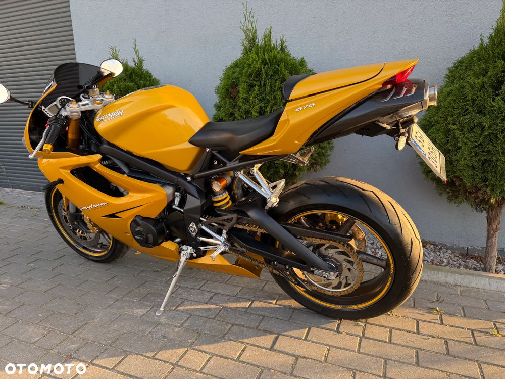Triumph Daytona - 29