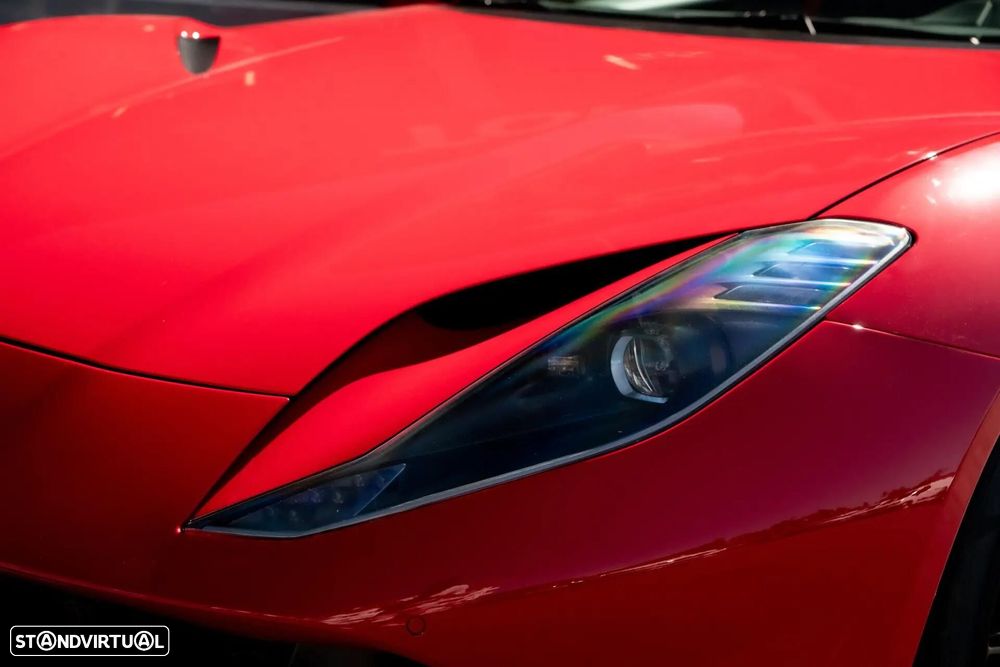 Ferrari 812 Superfast 6.5 V12 - 14