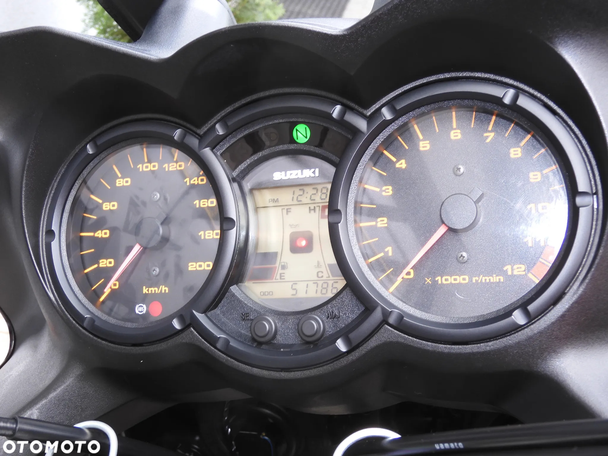 Suzuki DL - 18