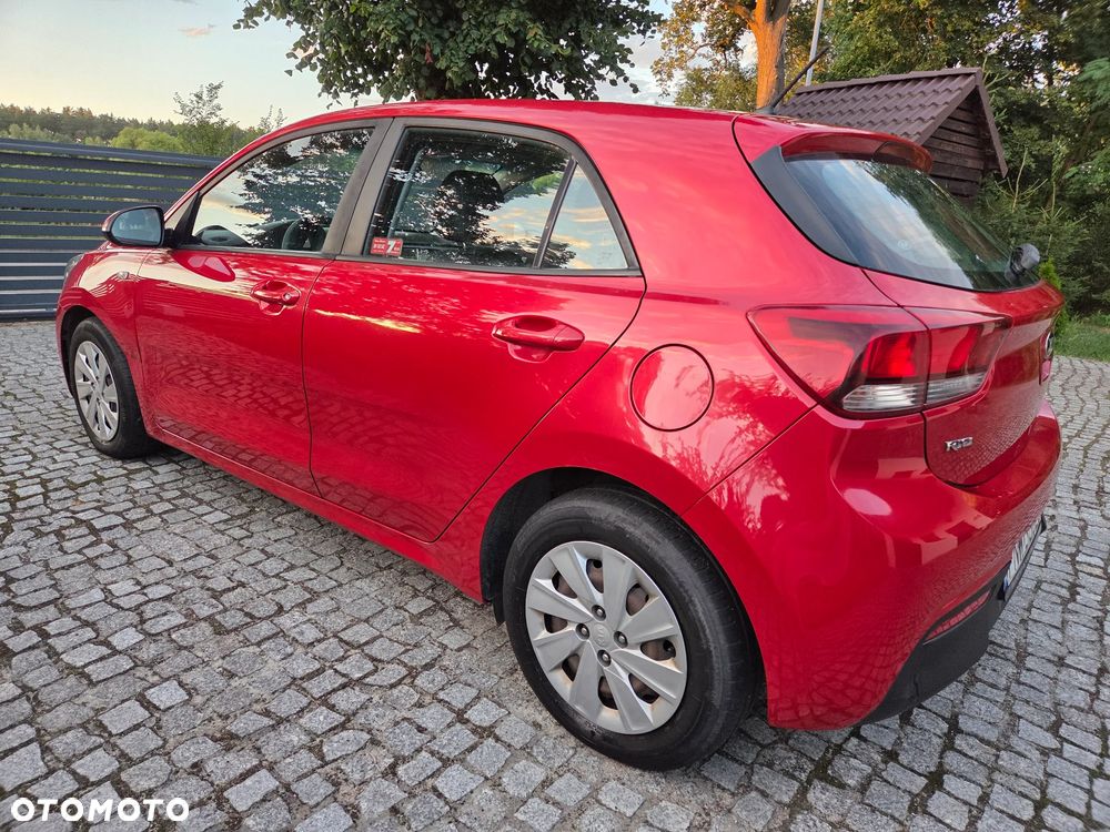 Kia Rio 1.2 L - 7