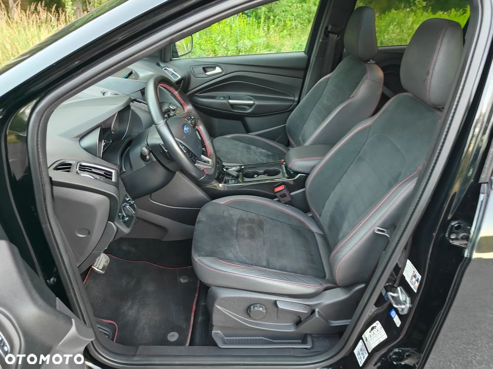 Ford Kuga 2.0 TDCi AWD ST-Line Black - 18