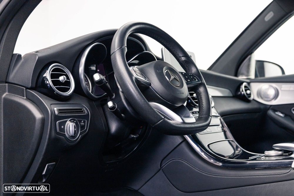 Mercedes-Benz GLC 220 d 4Matic 9G-TRONIC AMG Line - 23