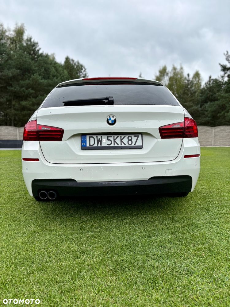 BMW Seria 5 520d xDrive - 11