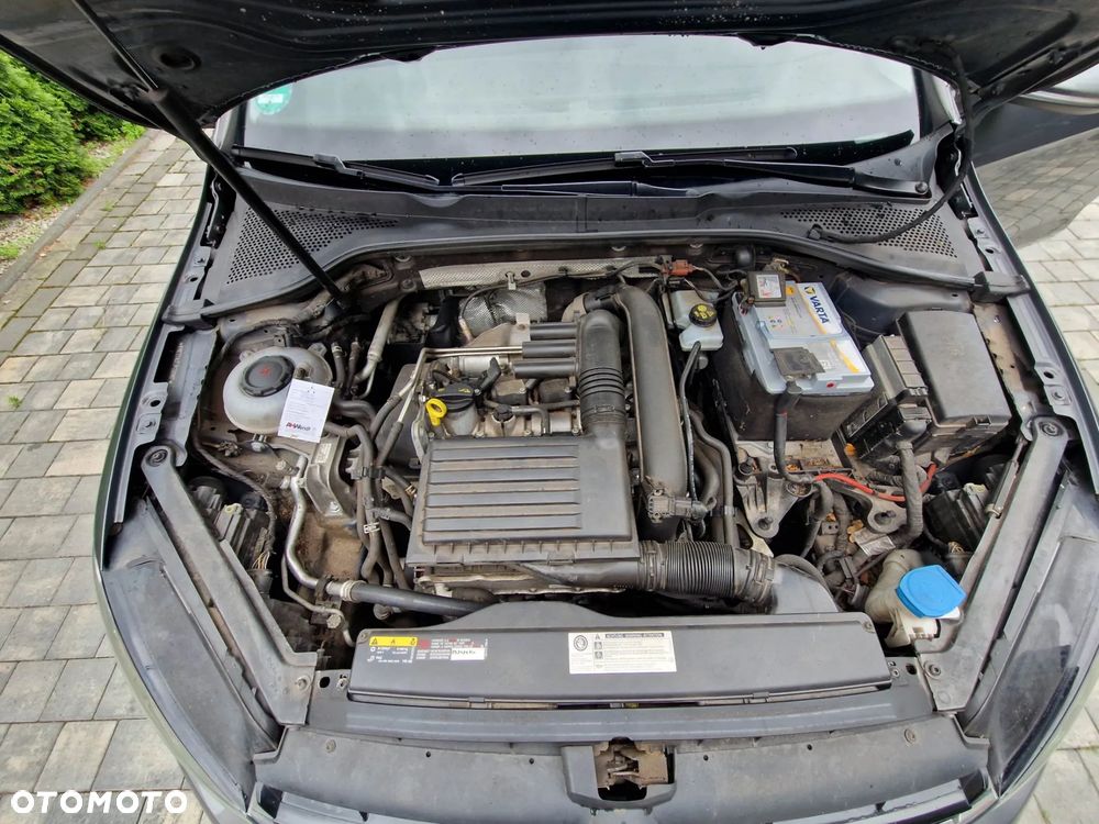Volkswagen Golf 1.4 TSI Sound - 19