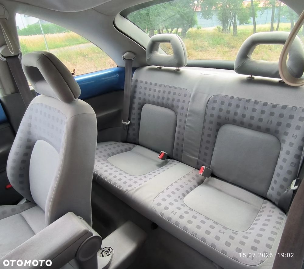 Volkswagen New Beetle 2.0 - 8