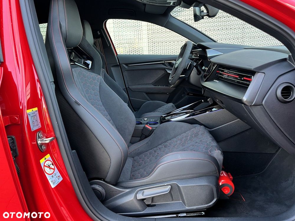 Audi RS3 Sportback - 19