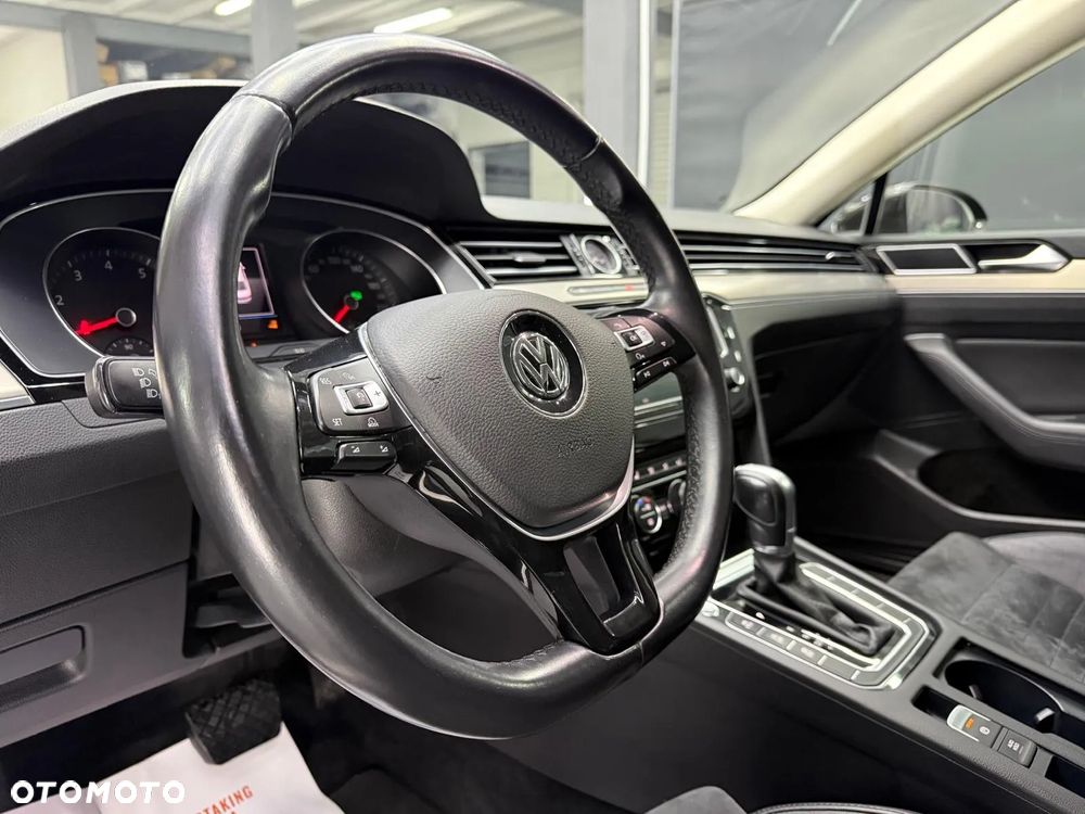 Volkswagen Passat 1.8 TSI BMT Highline DSG - 16