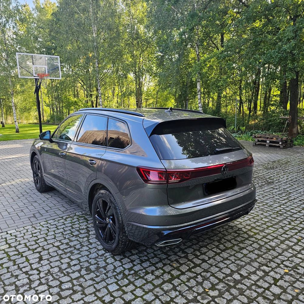 Volkswagen Touareg 3.0 V6 TDI SCR 4Mot R-Line - 11