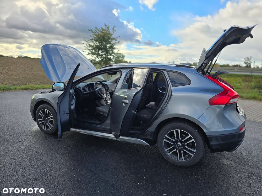 Volvo V40 D2 - 13