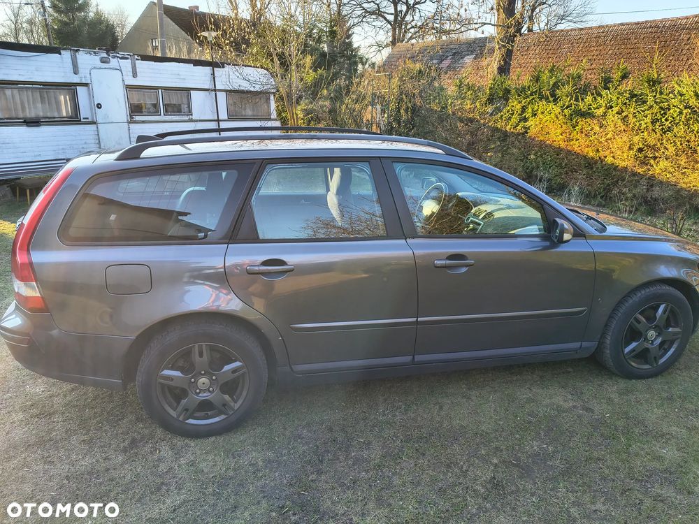 Volvo V50 2.0D DPF Momentum - 1