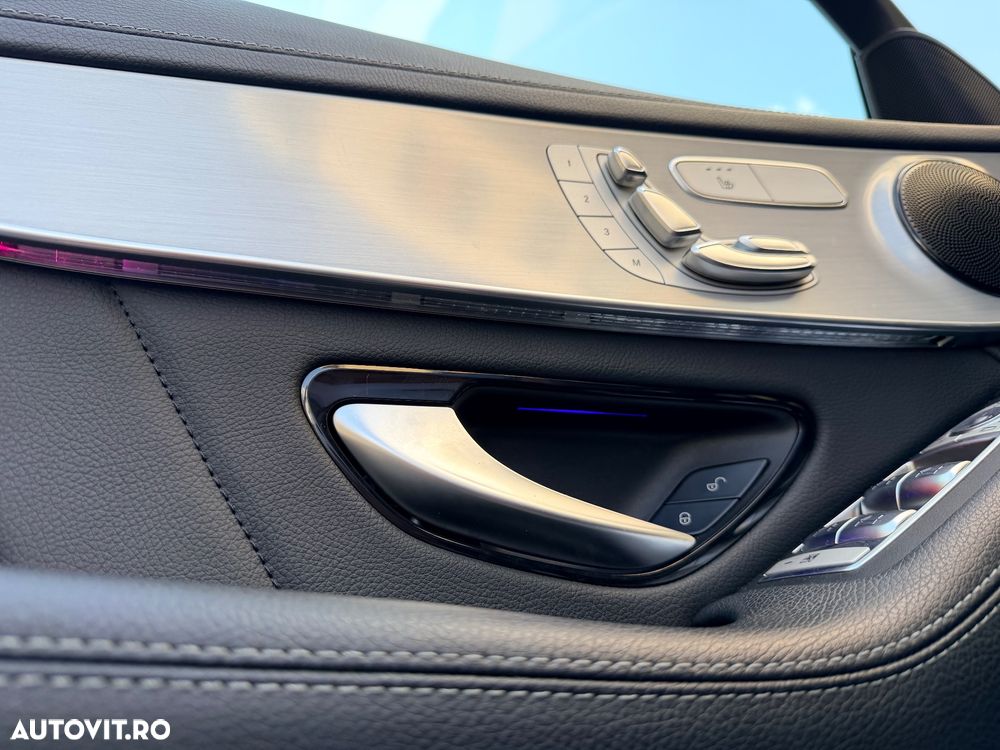 Mercedes-Benz GLC 300 e 4MATIC - 38