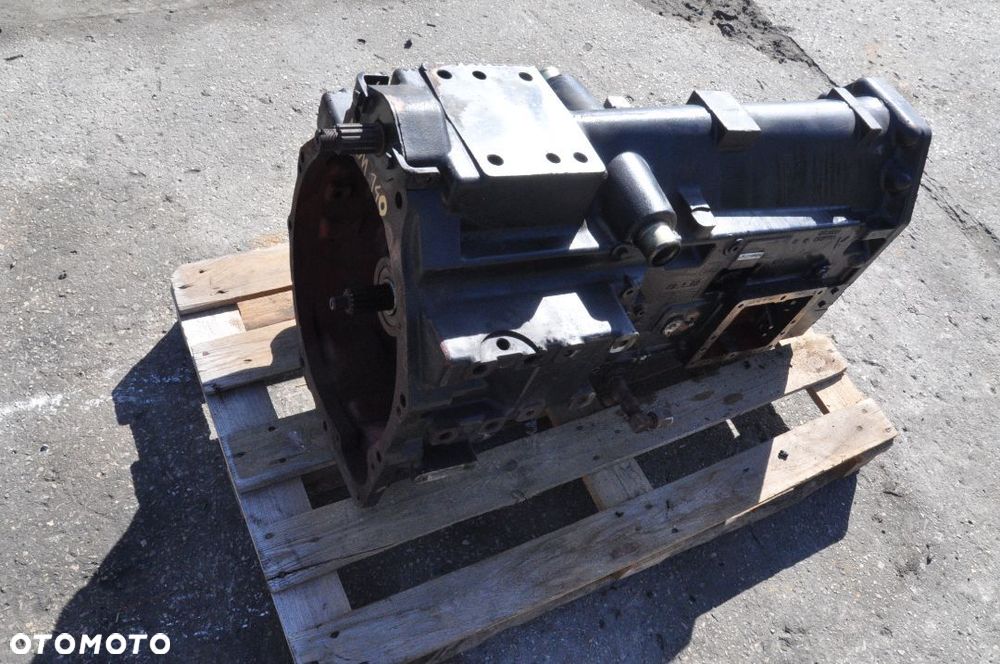 SKRZYNIA BIEGÓW  NEW HOLLAND TM CASE MXM 140 NEW HOLLAND  NR 51888509 / 44913639 / 008040354 - 1