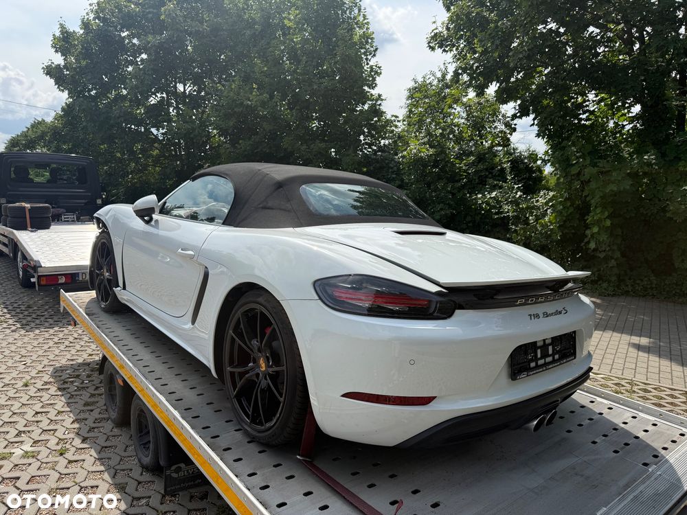 Porsche 718 Boxster S - 4