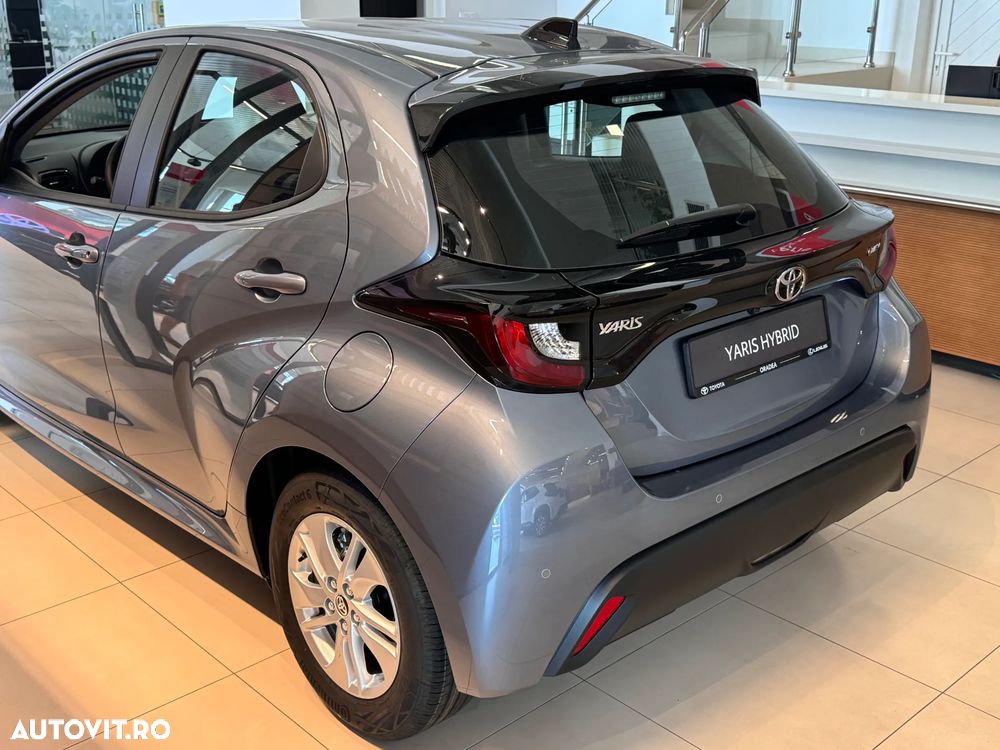 Toyota Yaris 1.5 VVT-i HSD Active - 9