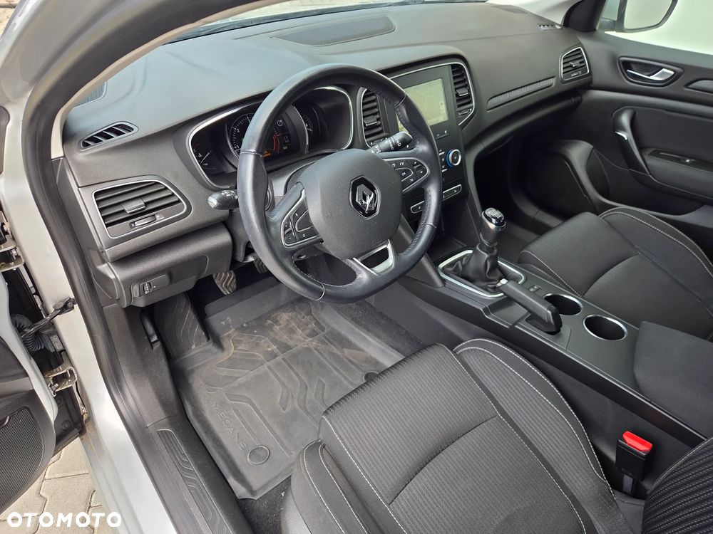 Renault Megane - 7