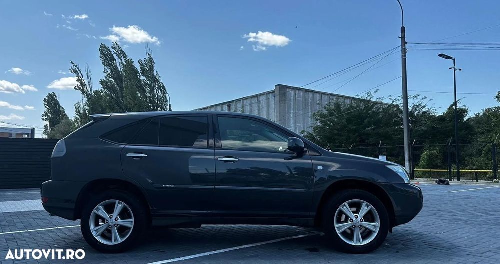 Lexus Seria RX - 3