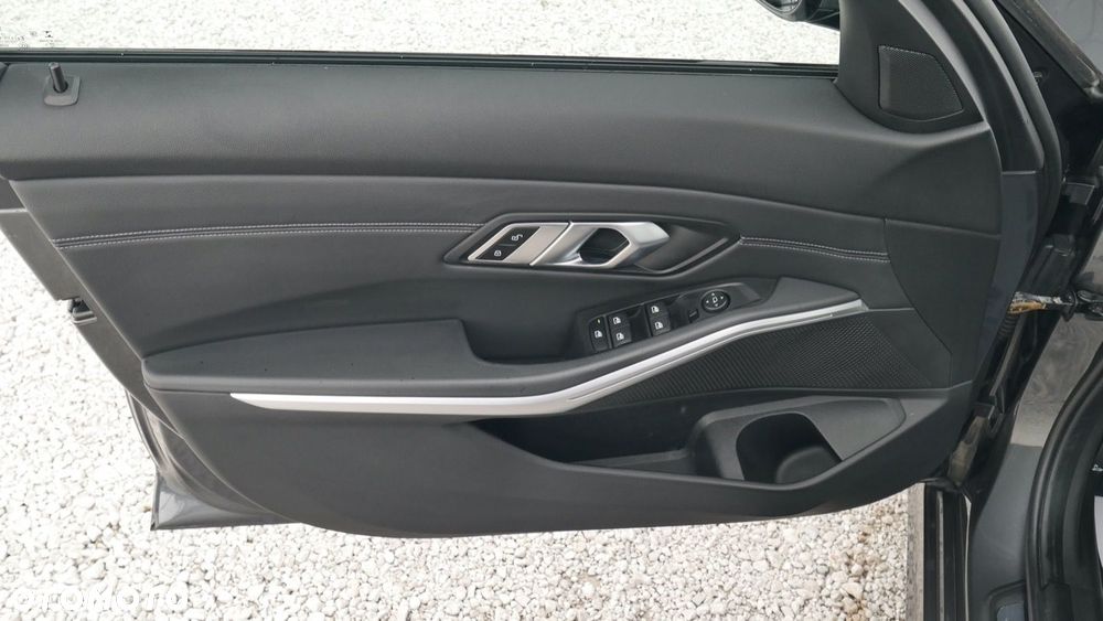 BMW Seria 3 - 11