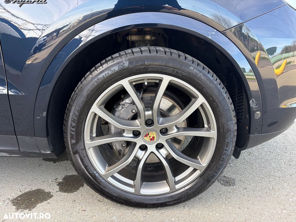 Porsche Cayenne E-Hybrid - 22