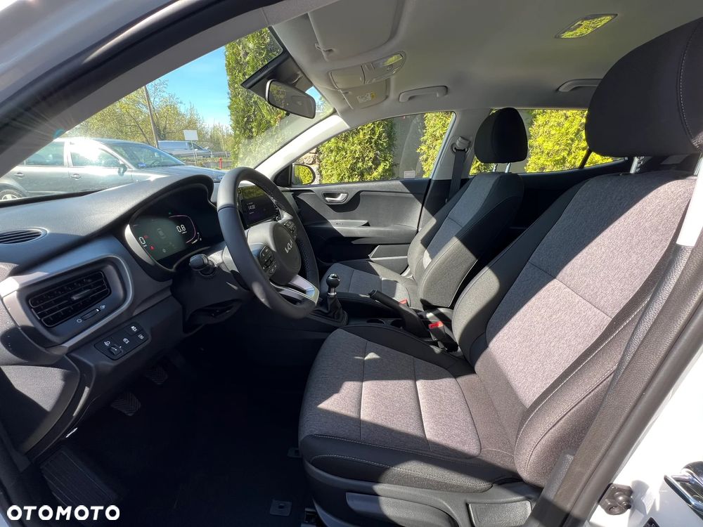 Kia Stonic 1.2 M - 8