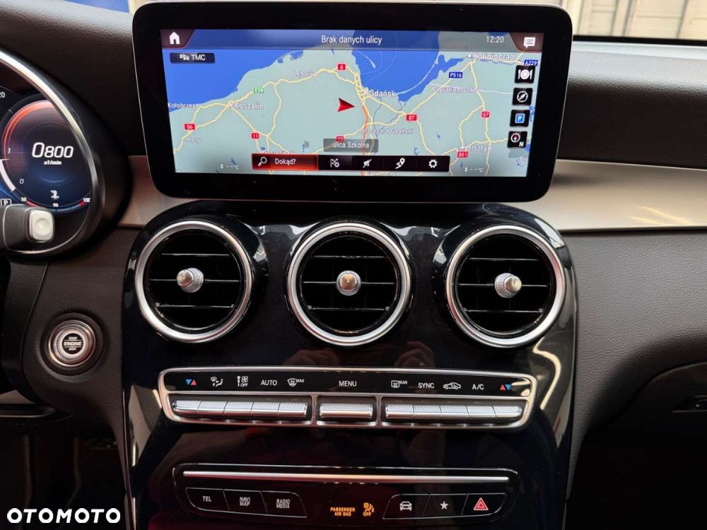 Mercedes-Benz GLC - 27