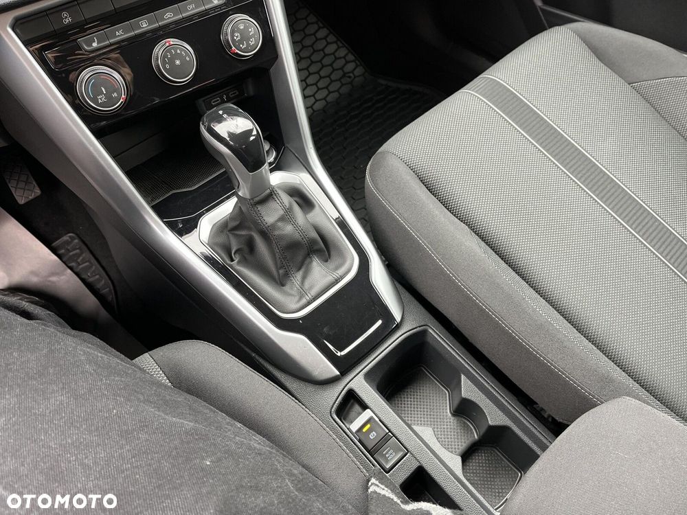 Volkswagen T-Roc - 15