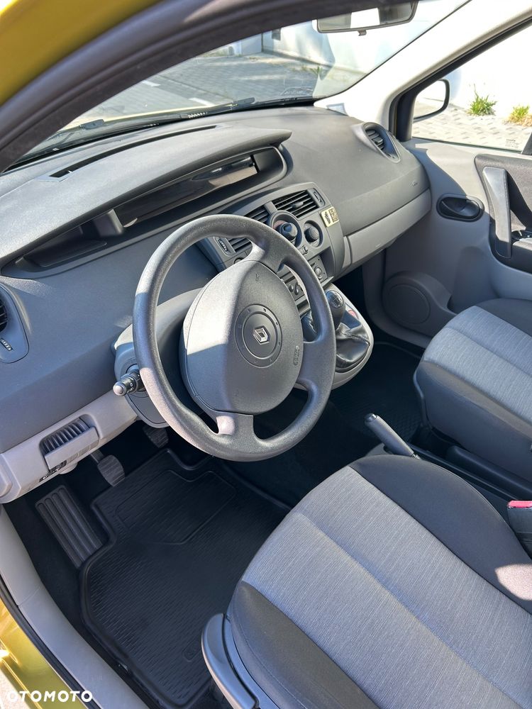 Renault Scenic 1.4 16V Authentique - 15