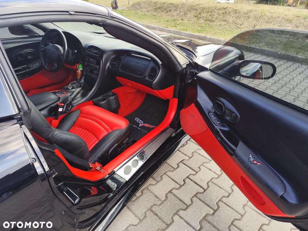 Chevrolet Corvette 6.0 V8 - 8