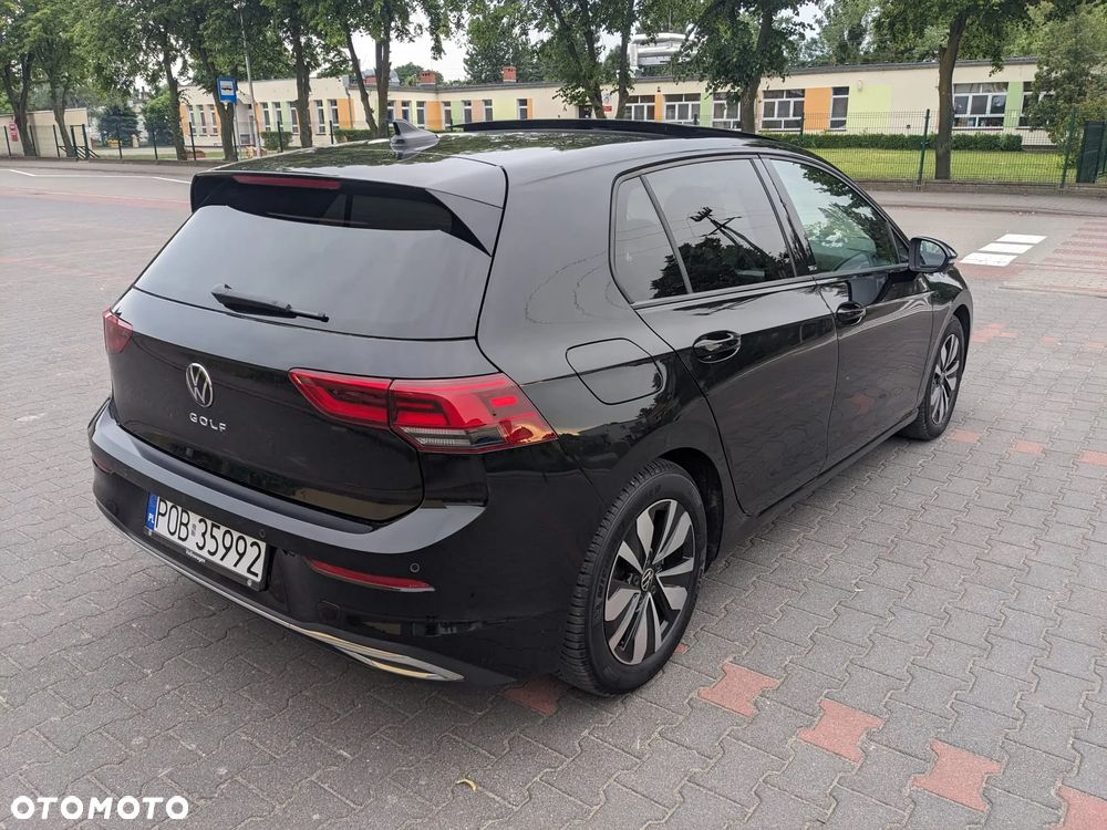Volkswagen Golf - 6