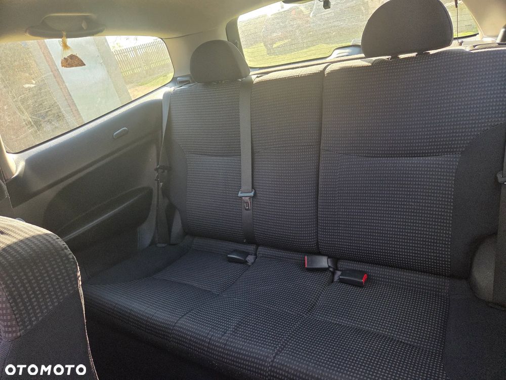 Honda Civic 1.6i ES - 17