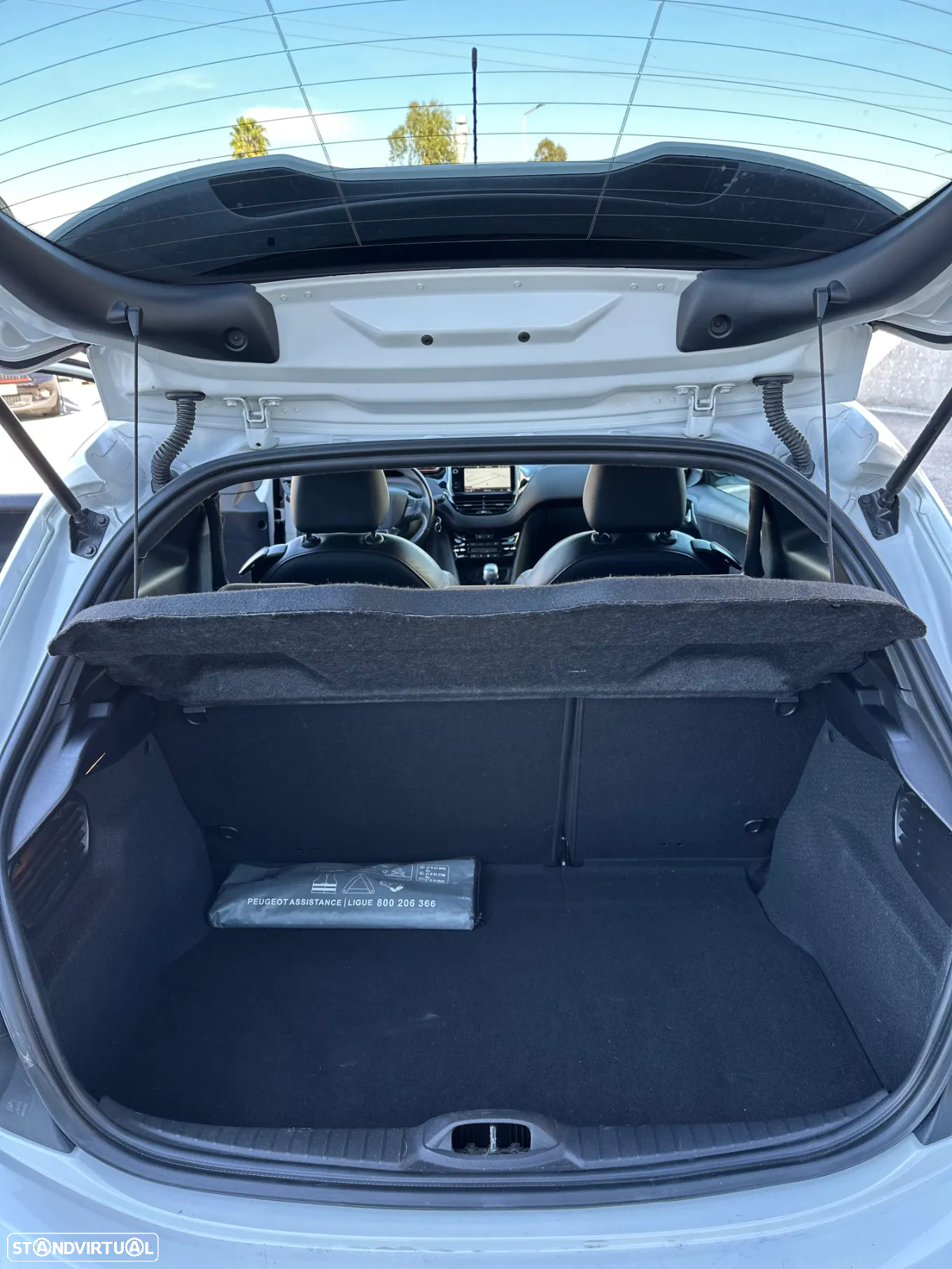 Peugeot 208 1.6 e-THP GTi - 20