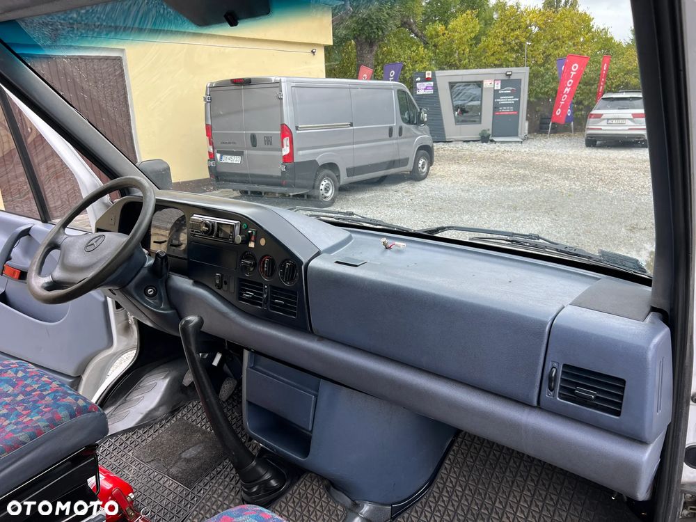 Mercedes-Benz Sprinter 2.9 TD 122KM Maxi Długi 4 osobowy Salon PL - 11