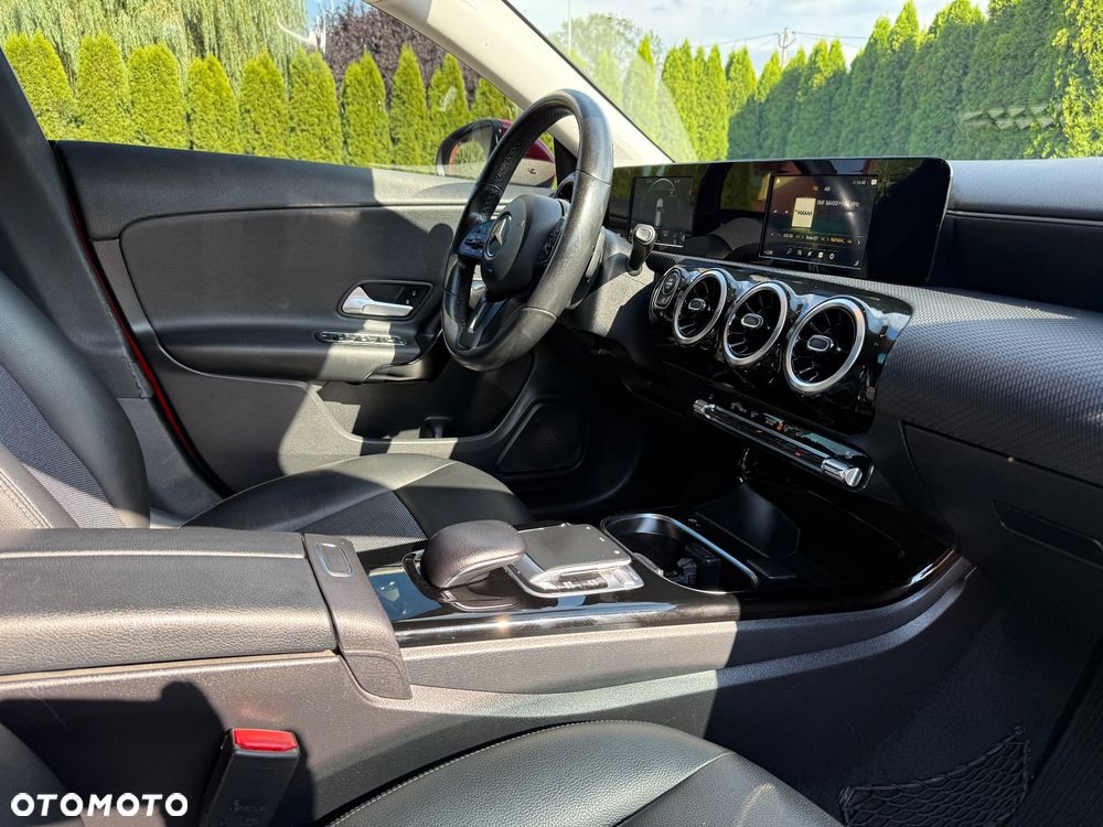 Mercedes-Benz CLA 180 d 7G-DCT Progressive - 38