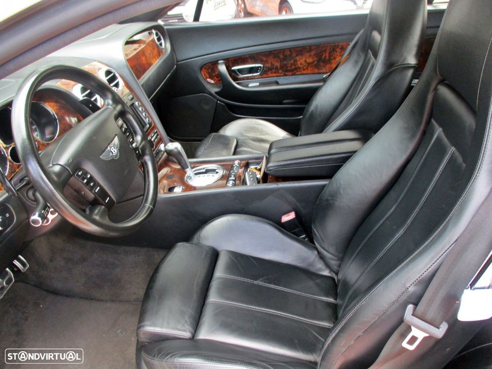 Bentley Continental GT - 12