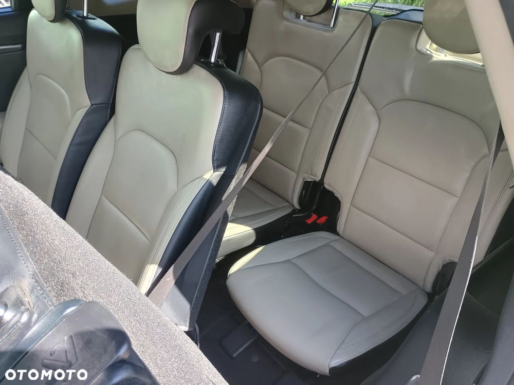 Kia Carens 1.7 CRDi XL 7os - 11