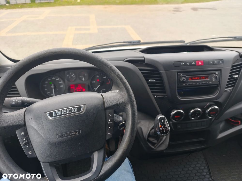 Iveco Daily 35S16 7 osób brygadówka Camper - 8