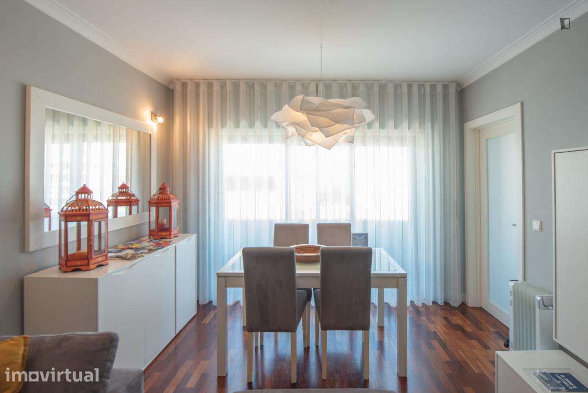 Apartamento com 1 quartos - localizado em Matosinhos Porto - Grande imagem: 3/17