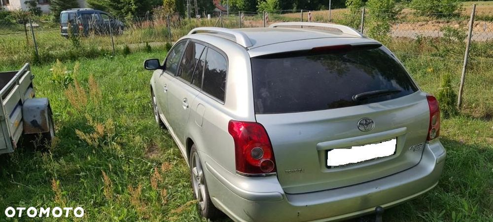 TOYOTA AVENSIS T25 LIFT DRZWI LEWE TYŁ TYLNE KPL. EUROPA 1C0 - 2