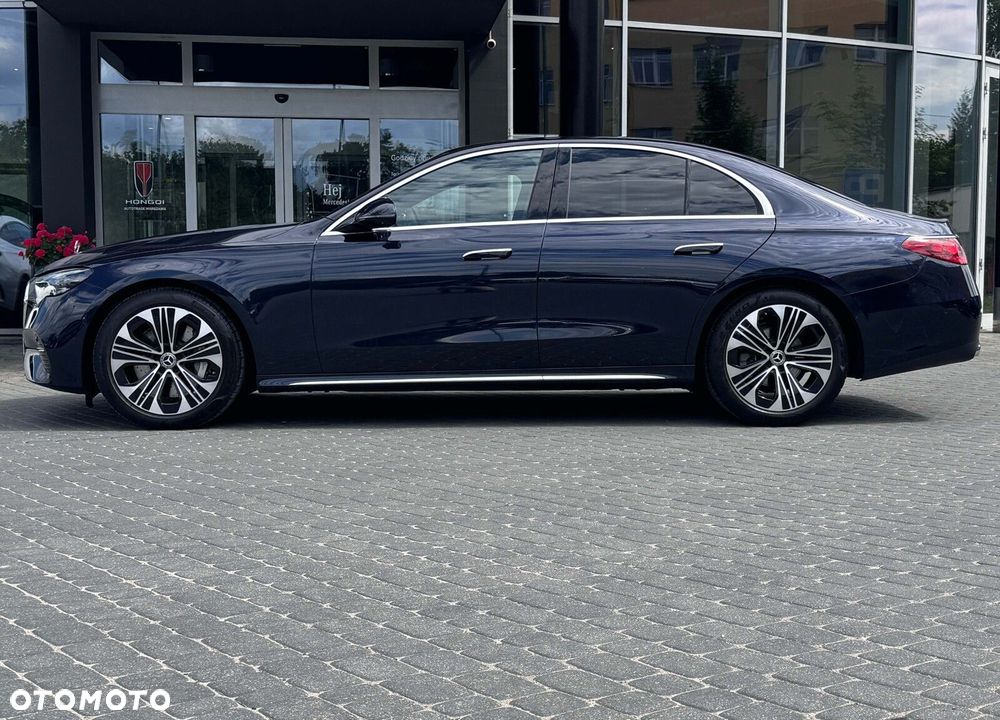 Mercedes-Benz Klasa E 220 d mHEV 4-Matic Exclusive 9G-Tronic - 13
