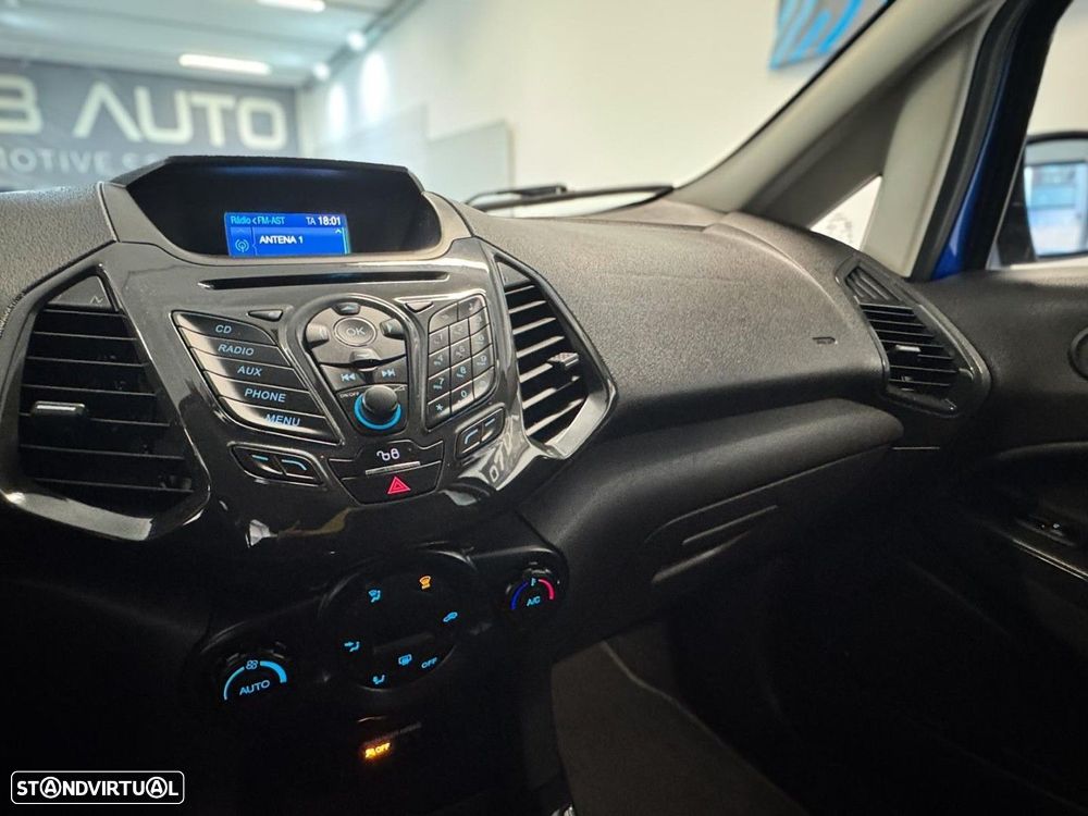 Ford EcoSport 1.0 EcoBoost Titanium - 19