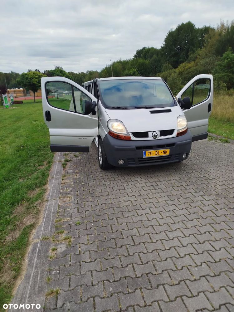 Renault Trafic - 1